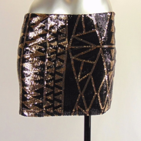 Crystal K Sequin Mini Skirt - Picture 5 of 10